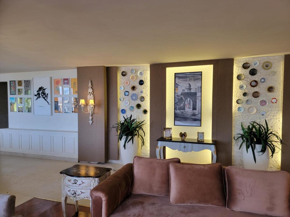 Shelton Suites ブハーバン エクステリア 写真