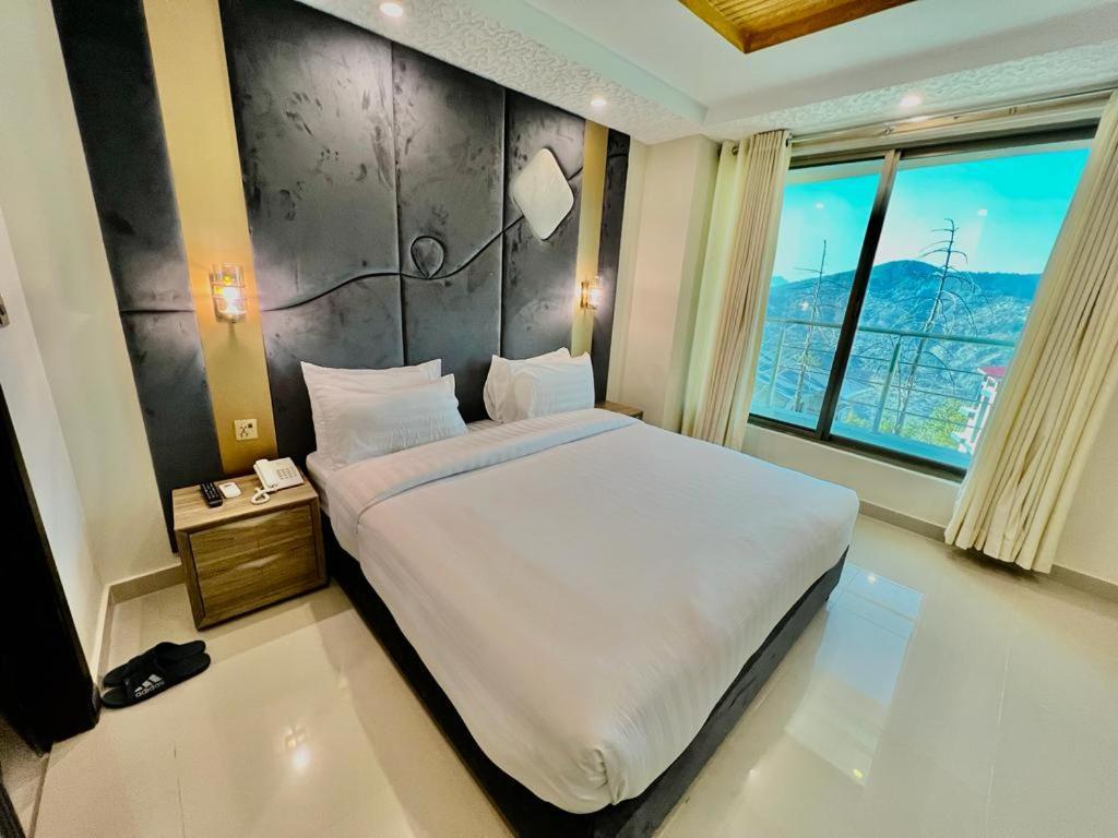 Shelton Suites ブハーバン エクステリア 写真