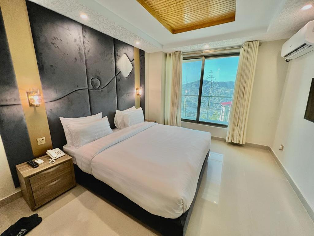 Shelton Suites ブハーバン エクステリア 写真