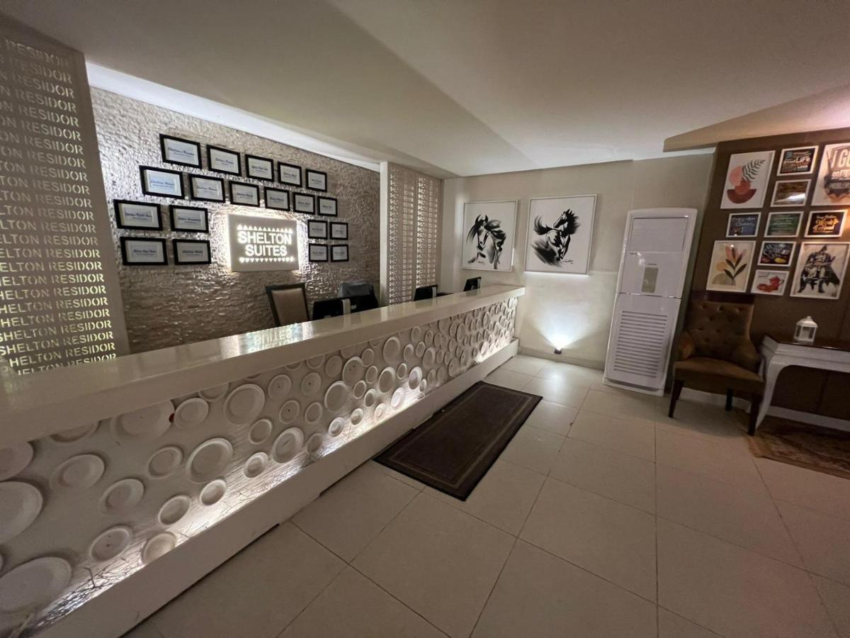Shelton Suites ブハーバン エクステリア 写真