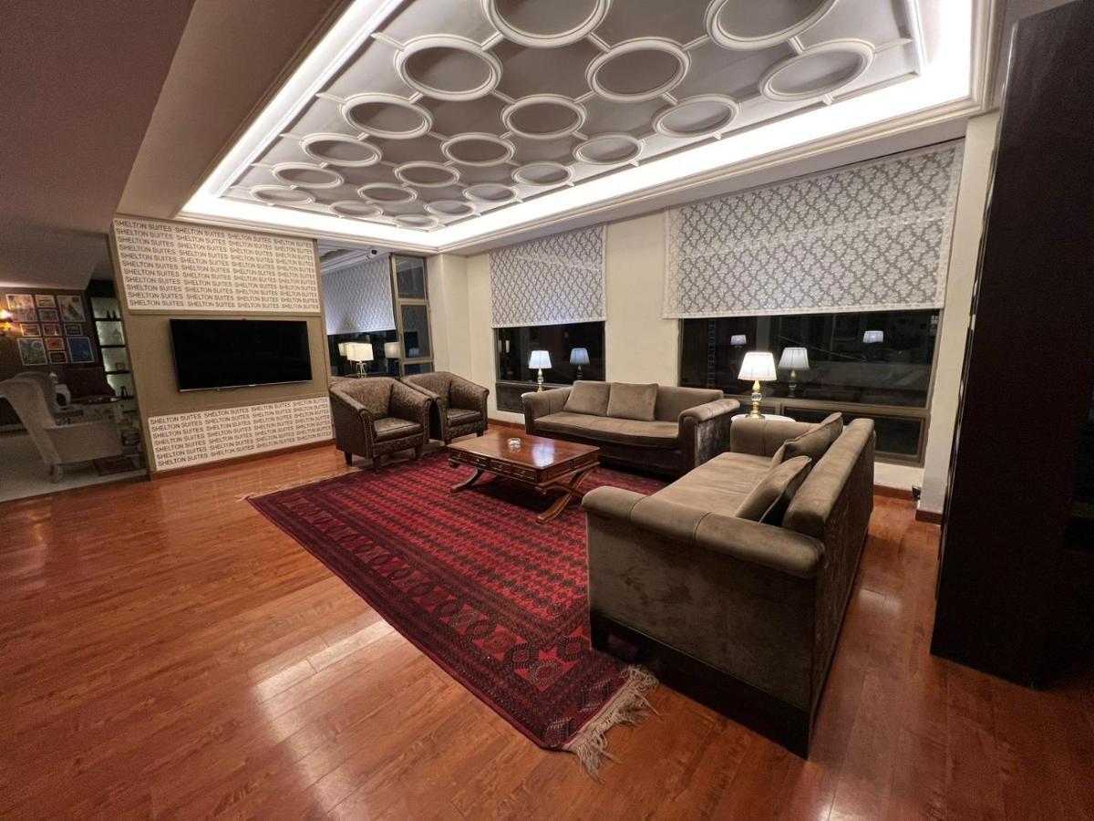 Shelton Suites ブハーバン エクステリア 写真